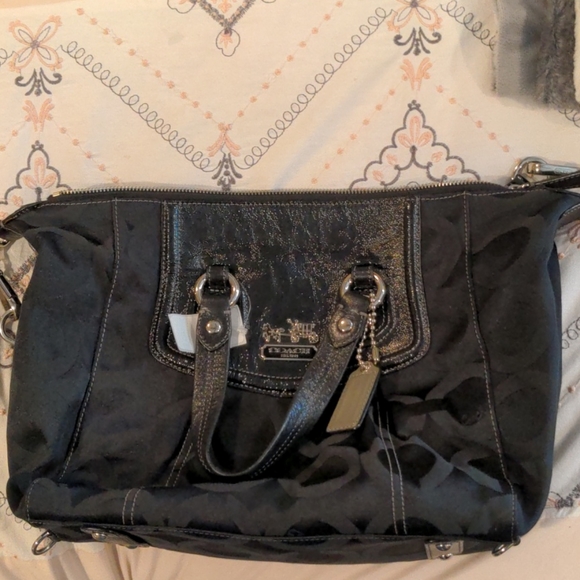 Coach purse - Picture 2 of 7